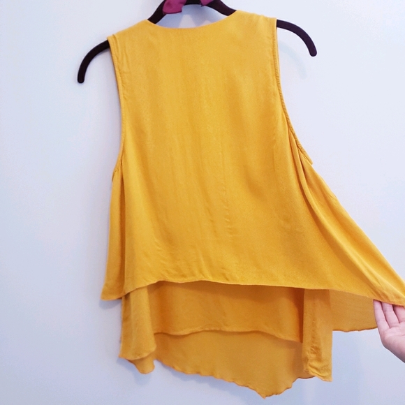 H&M Yellow Layered Sleeveless Top - Picture 4 of 10